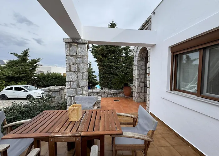 Jassemi * Mavrovouni (Laconia)